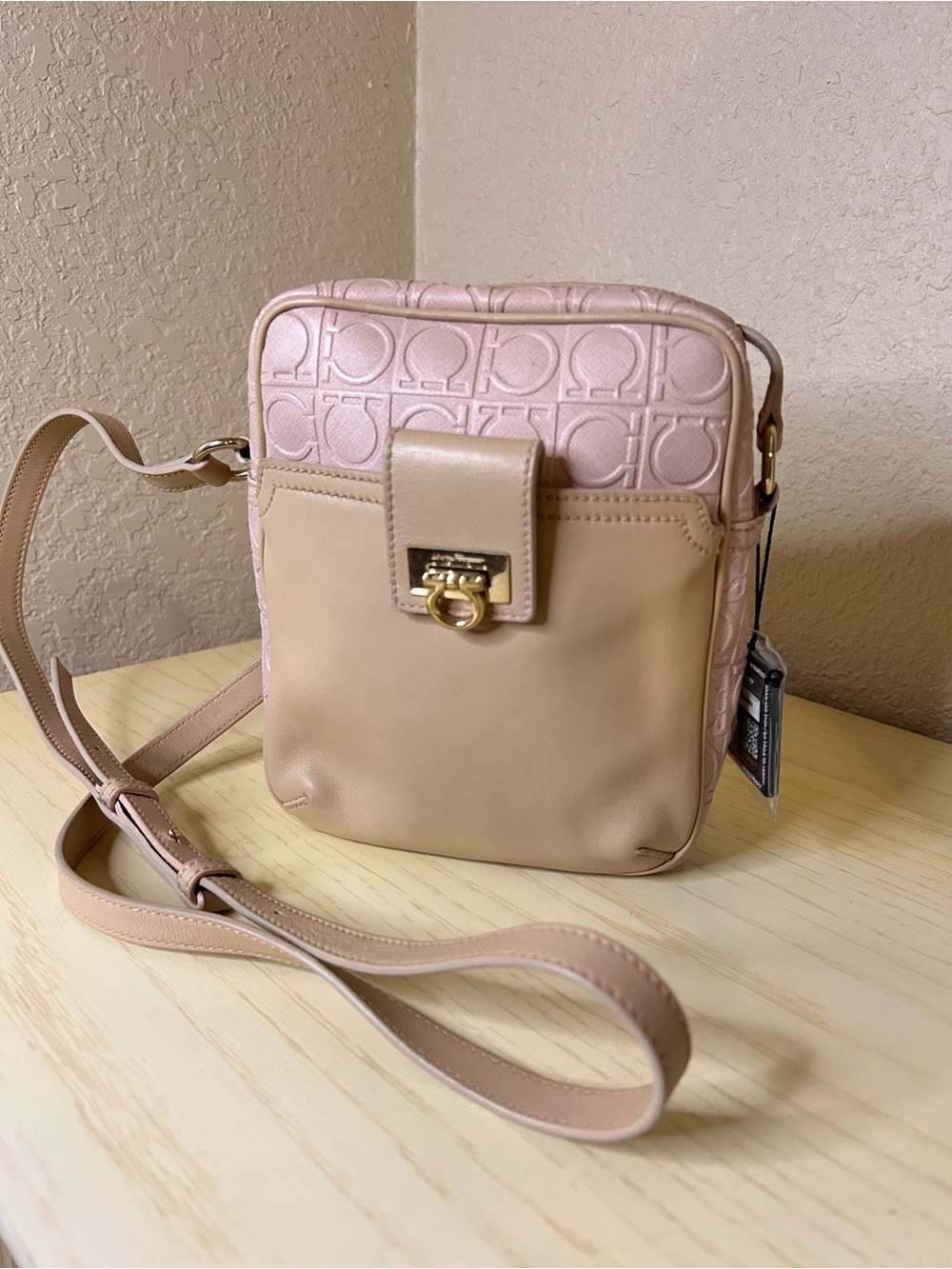 Salvatore Ferragamo Gancini Monogram Crossbody Bag Blush Pink Tan Leather COA
